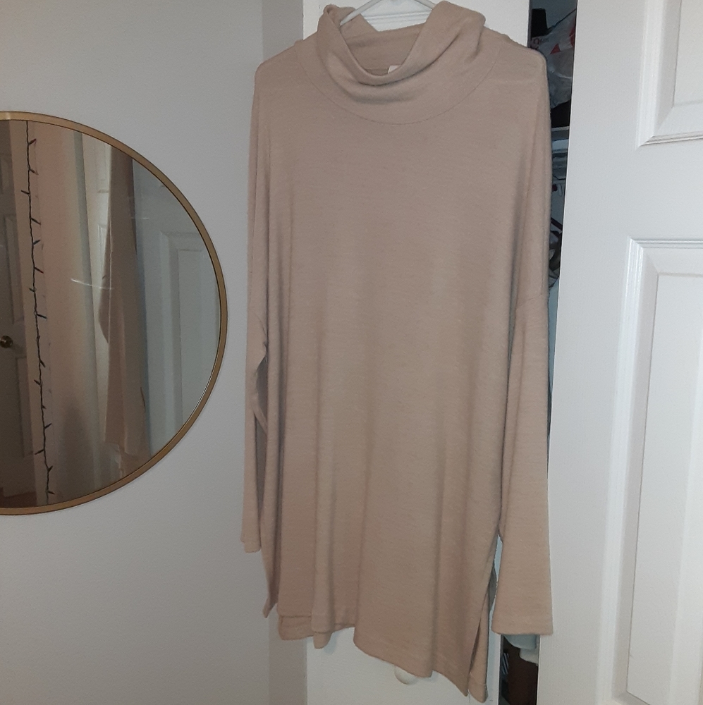 H&M Cream Turtleneck Tunic